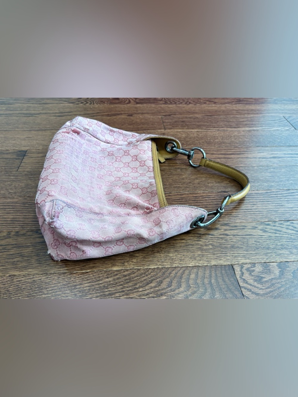 Authentic Gucci bag - Picture 14 of 15